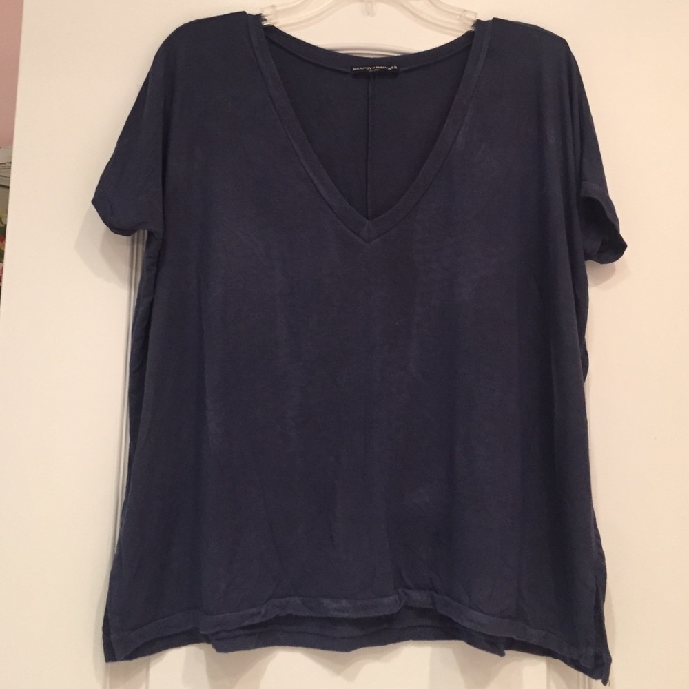 Brandy Melville Tshirt